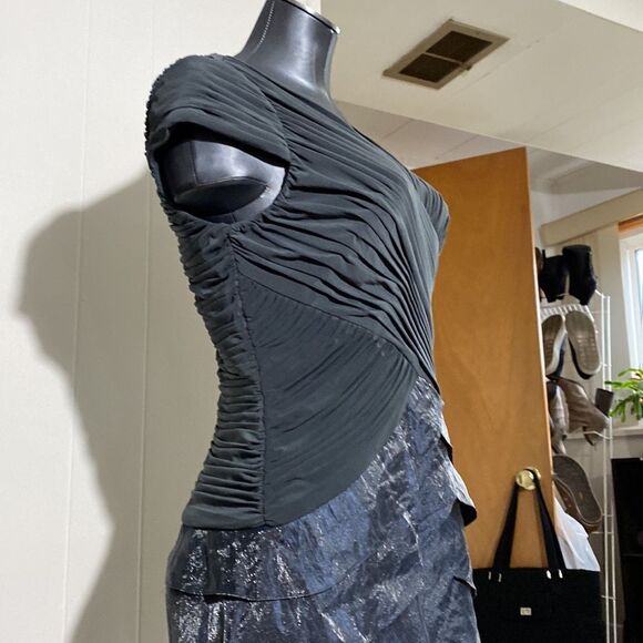 NWT ADRIANNA PAPELL stingy heavily lined cap sleeve glitter ruffle layer ruched - Picture 11 of 16